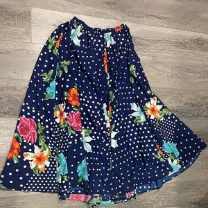 Very flowy skirt